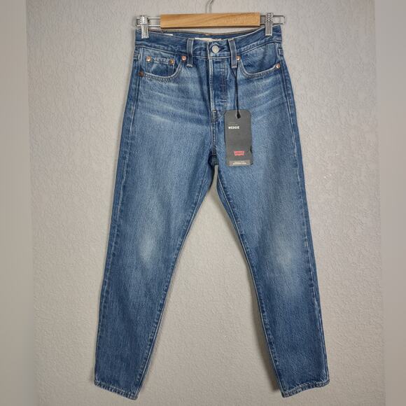 Levi's Premium Wedgie Icon Fit High Waist Jeans In Athens Shut It Size 25 - Picture 2 of 16